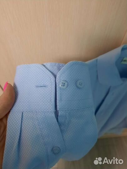 Продам школьную рубашку для мальчика, рост 164