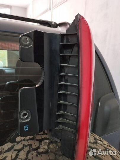 Фонарь задний правый suzuki grand vitara 1 2003г