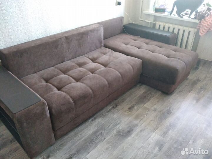 Угловой диван