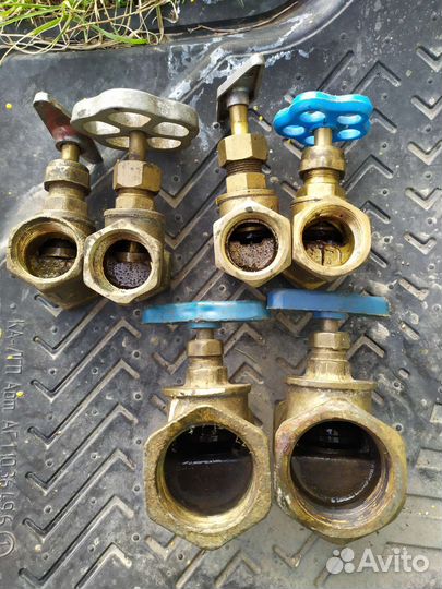 Кран бронзовый (вентиль)