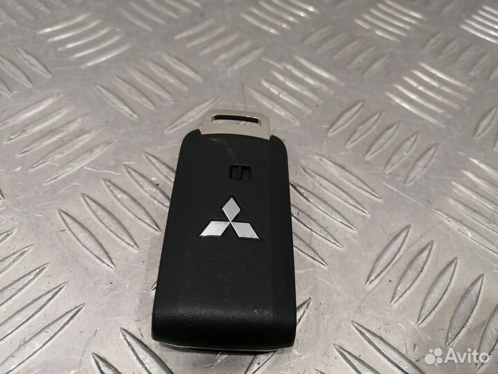 Ключ зажигания Mitsubishi Pajero Sport