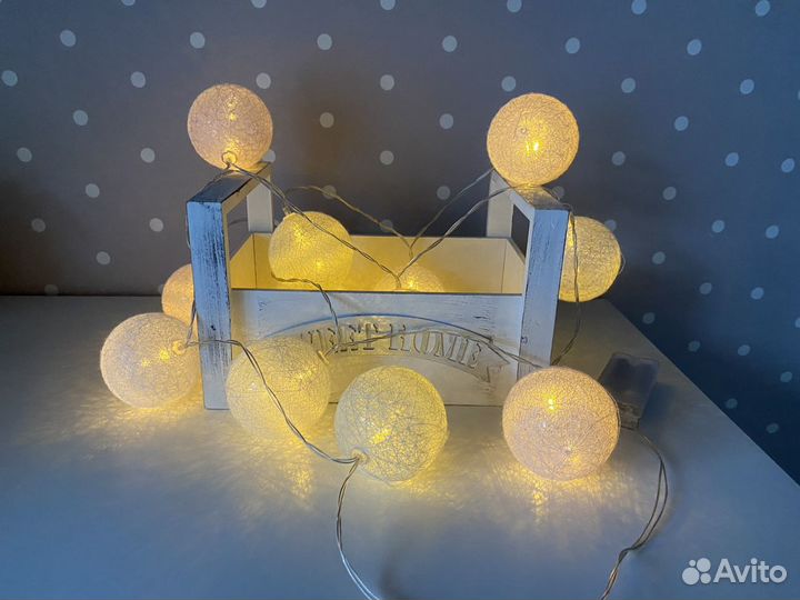 Ящик декоративный + шарики гирлянда