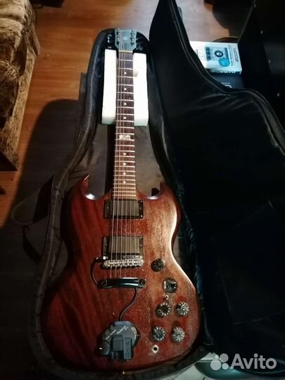 Roland GR-55 и Gibson SG 2014 года USA