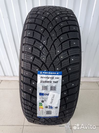 Triangle IcelynX TI501 235/45 R18