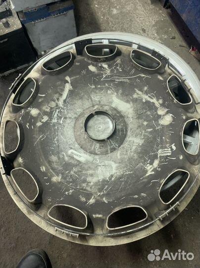 Колпак декоративный колеса XC70 S70 S80