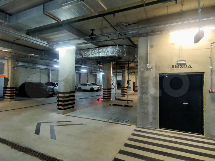 Машиноместо, 24 м²