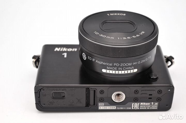 Nikon 1 J4