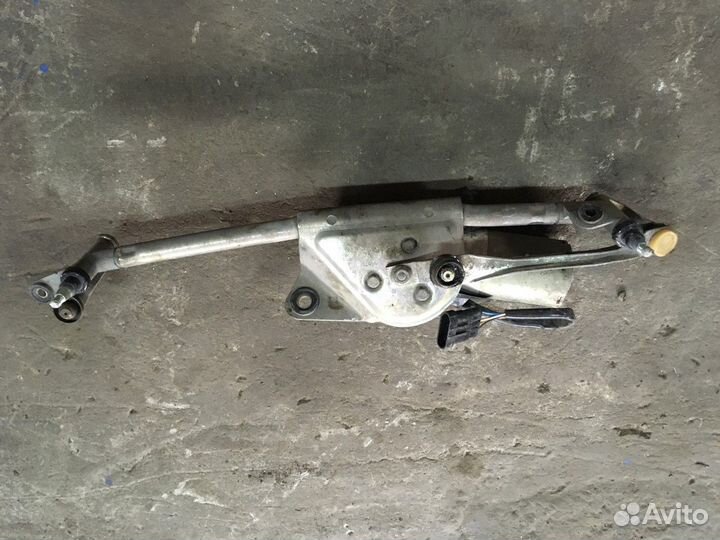 Трапеция стеклоочистителей с мотором (LADA Kalina)