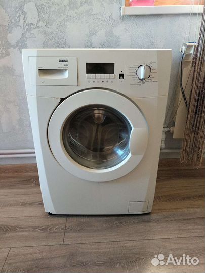 Стиральная машина на запчасти zanussi