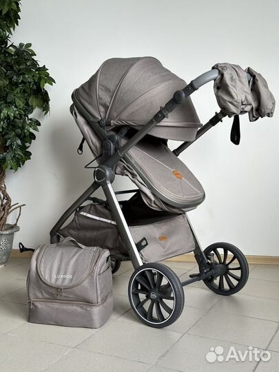Коляска трансформер 2 в 1 LuxMom (новая)