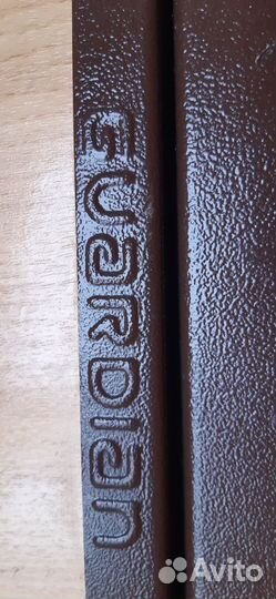 Дверь входная в частный дом