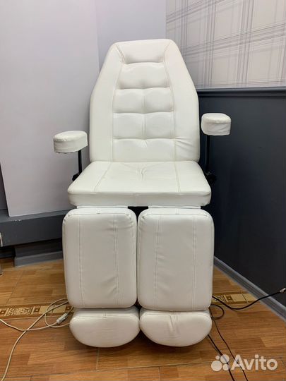 Педикюрное кресло