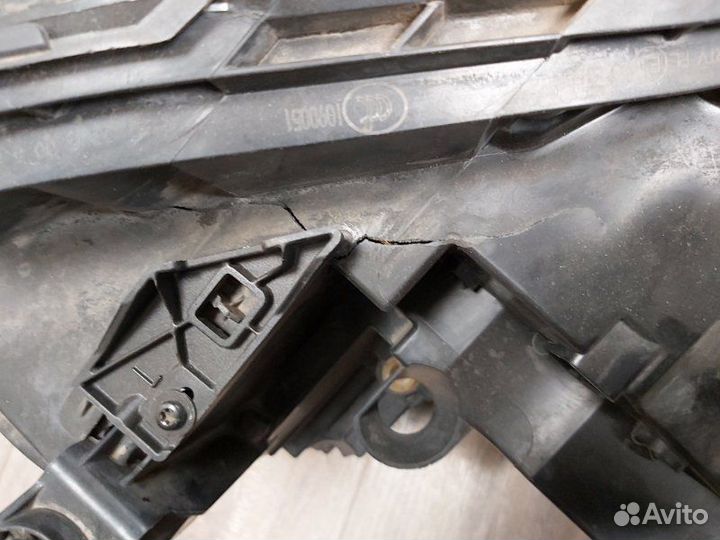 Фара передняя левая Mercedes Gl 400 166 276.821