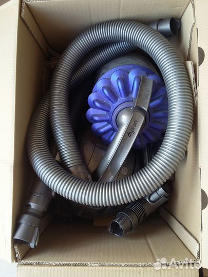 Пылесос dyson dc41c Allergy на запчасти