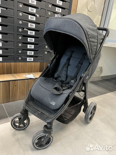 Прогулочная коляска britax romer