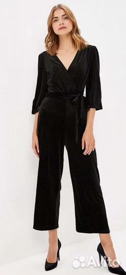 Велюровый комбинезон