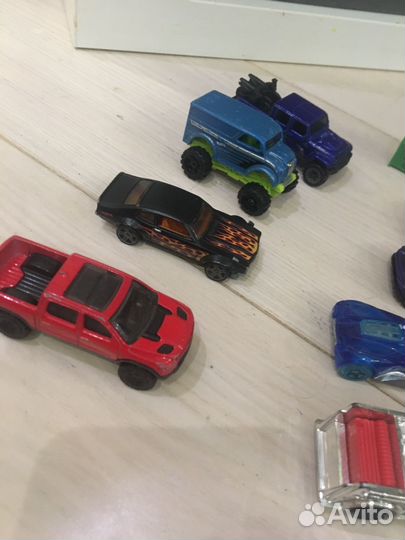 Детские машинки hot wheels