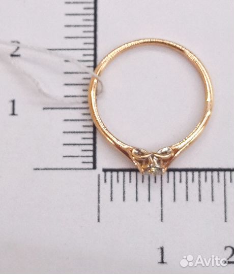 Золотое кольцо с бриллиантом 18р
