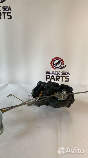 Замок двери передний правый Hyundai Getz