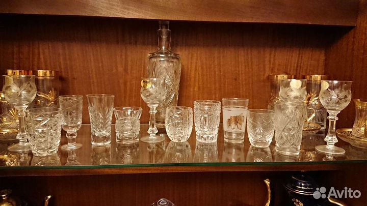 Бокалы и стопки