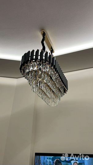 Люстра подвесная с хрусталём новая