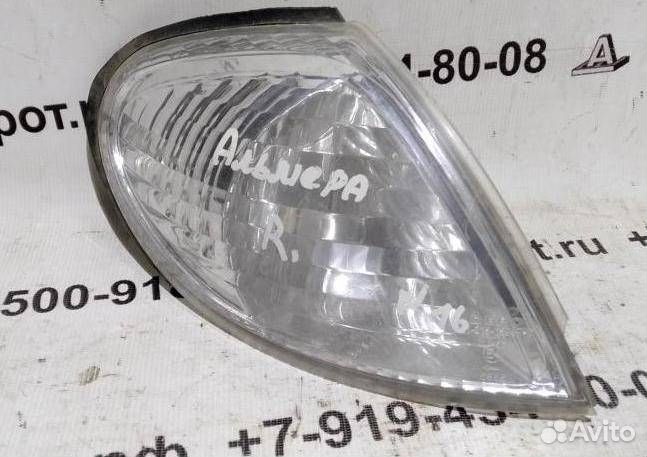 Указатель поворота правый белый Nissan Almera N16