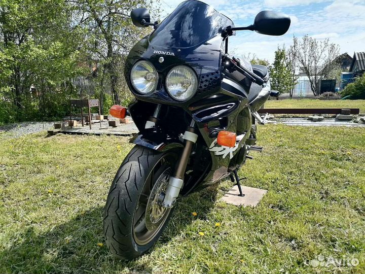 Хонда CBR 900rr