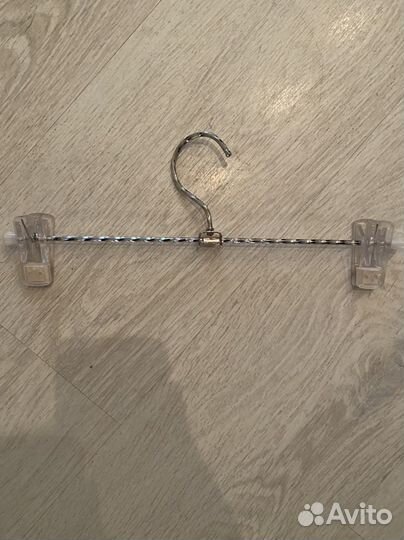 Деревянные и металические плечики