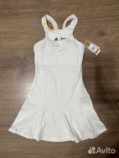 Платье теннисное Adidas XS