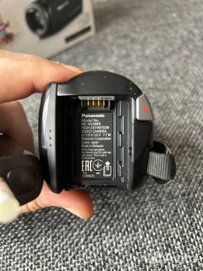 Видеокамера Panasonic HC-V230