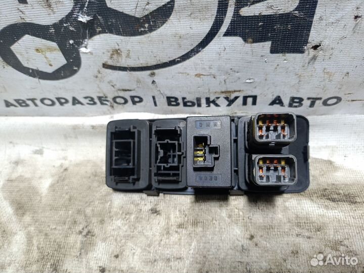 Блок кнопoк Нyundai Stаreх