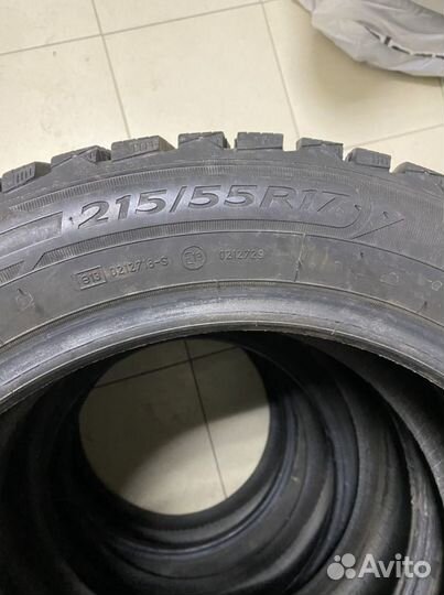 Dunlop Ice Touch 215/55 R17