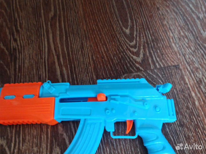 Продаю пистолеты игрушечные