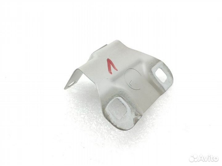 Кронштейн крыла передний левый Bmw 5-Series F10