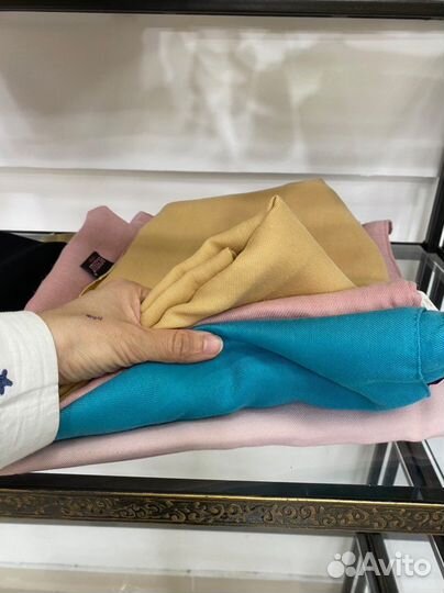 Шарфы платки палантины