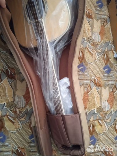 Акустическая гитара