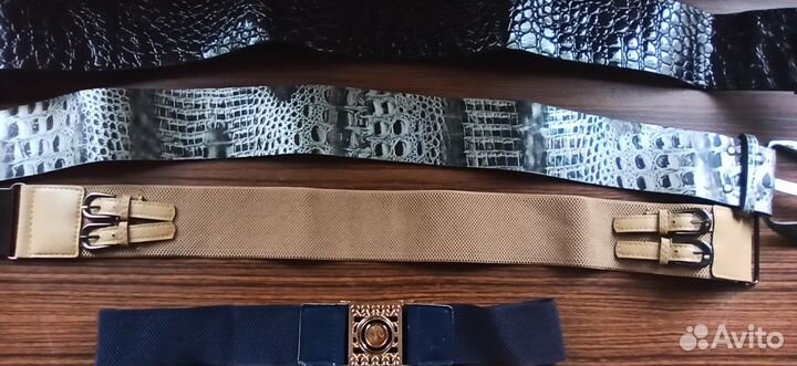 Ремни женские пакетом много
