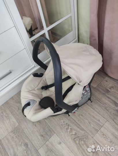 Продаю коляску 3 в 1