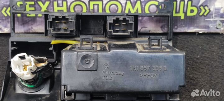 Рамка пепельницы Volkswagen Golf 3