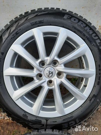 Toyota Camry R17 оригинал с датчиками давления