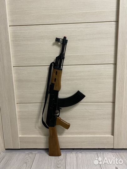 Игрушечный автомат Калашникова