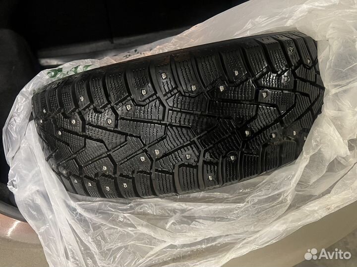 Pirelli Ice Zero 205/55 R16 94T