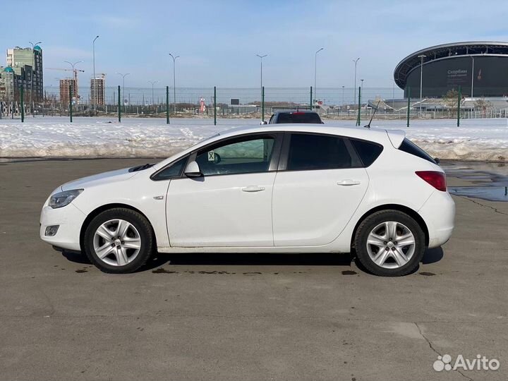 Opel Astra 1.6 МТ, 2011, 199 000 км