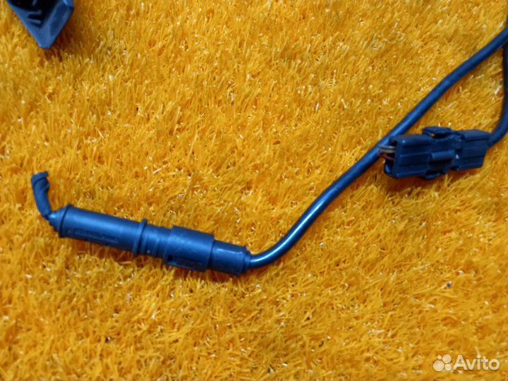 Датчик abs передний левый Mercedes-Benz C-Class