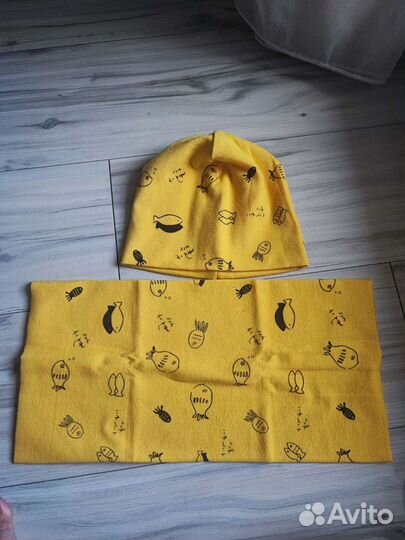 Шапочка и снуд новые на 3-4 года