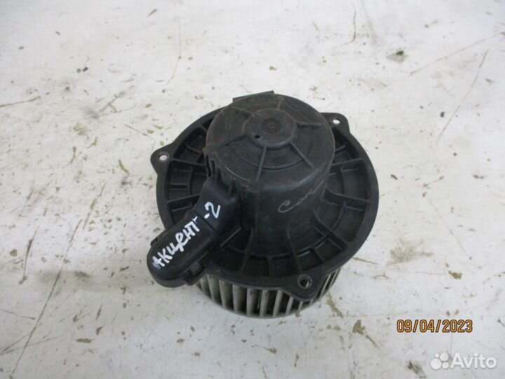 Моторчик печки Хендай Акцент (2009)