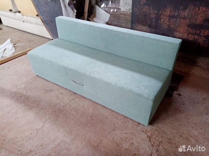 Продам новый диван