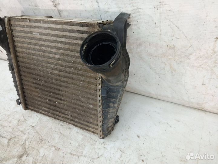 Интеркулер Audi Q7 1 4L 2006-2015