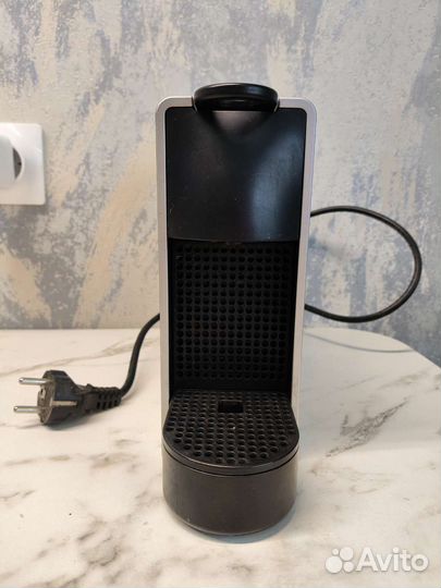 Капсульная кофемашина nespresso essenza mini