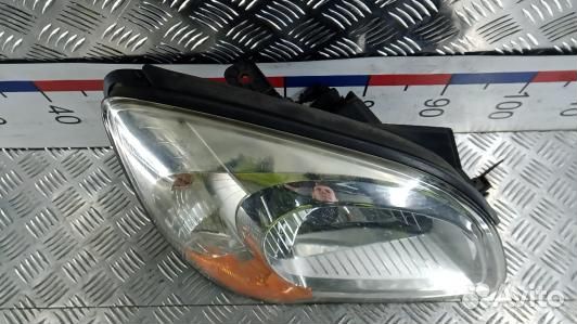 Фара правая KIA sportage 2 (ZEA09MU01)